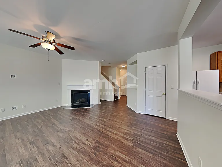 1009 Skillbeck Rd — Photo 6