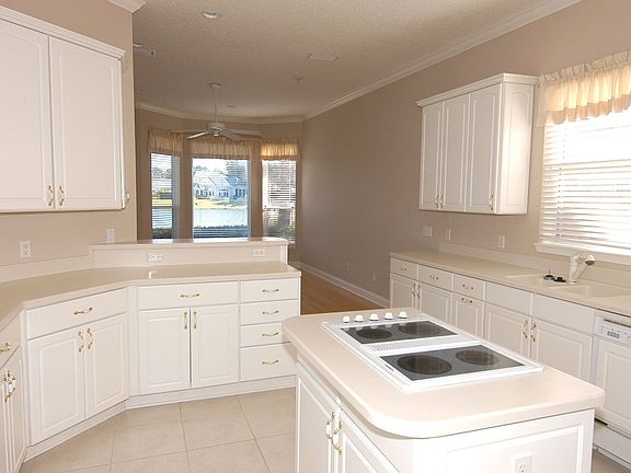 Kitchen viewing into Leisure/Breakfast Room