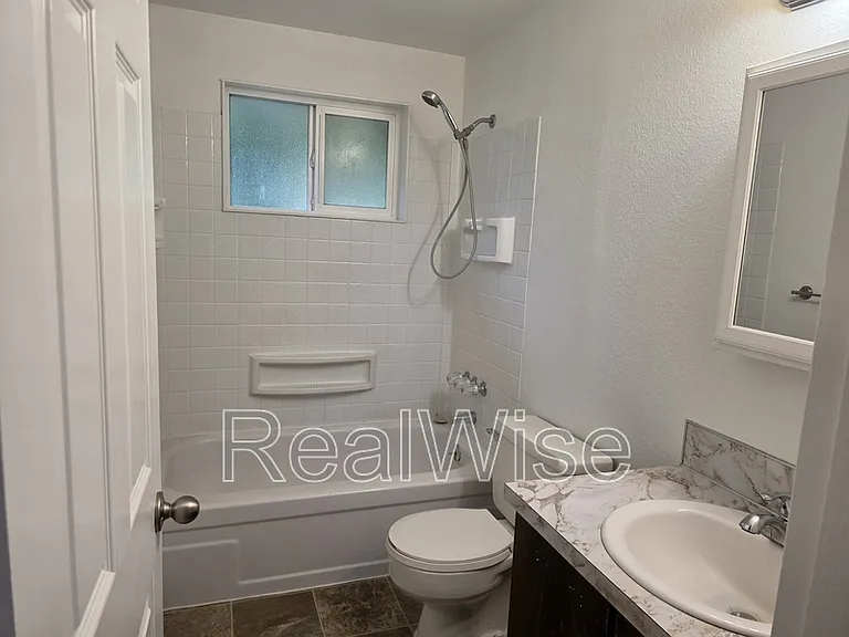 3009 M St — Photo 7