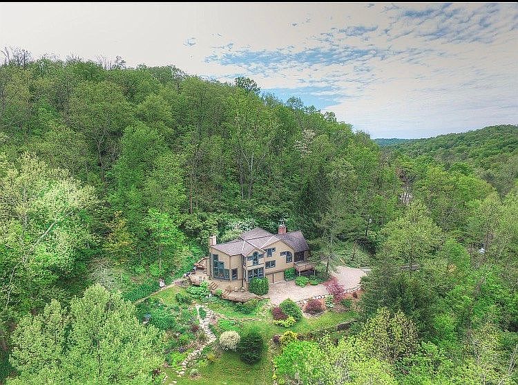 2nd image of 460 Eight Mile Rd