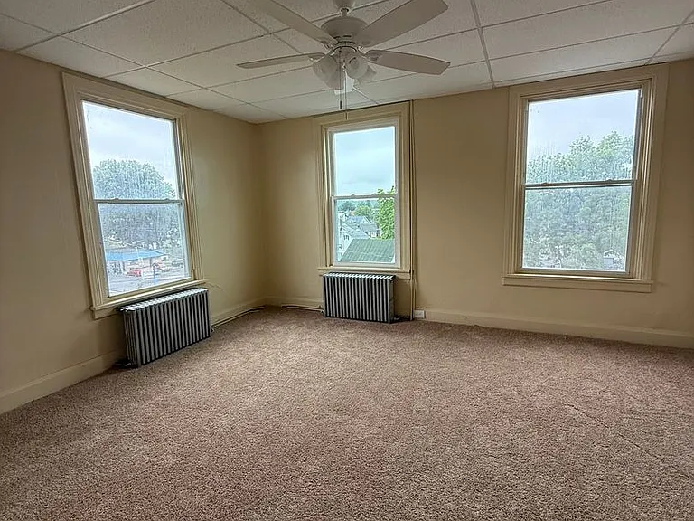 235 W Main St #B — Photo 5