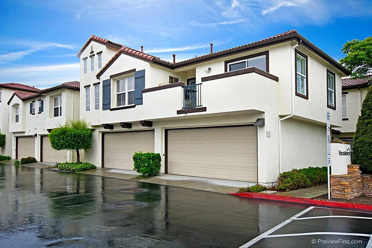 3 bed, 2.5 bath, 1476 sqft, $4,250 — Photo 1