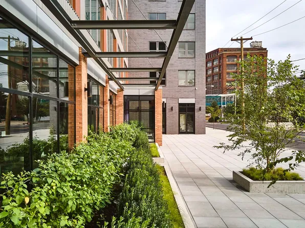 400 Claremont Avenue image 28 of 30