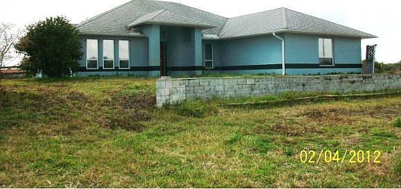 1st image of 335 SE Trotters St