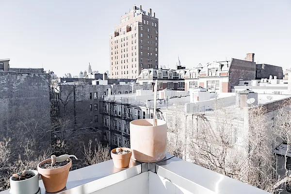 Rented by The Downtown LLC | media 52