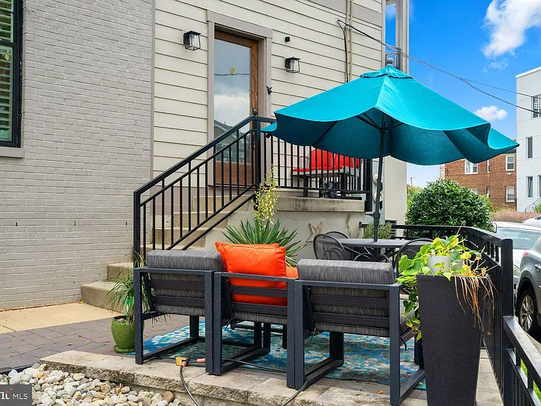 509 Franklin St NE #1 — Photo 31
