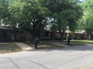 5620 Stonewall St, Greenville, TX 75402