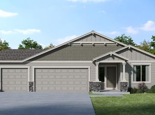 1072 Fairway Rd #152, Madras, OR 97741