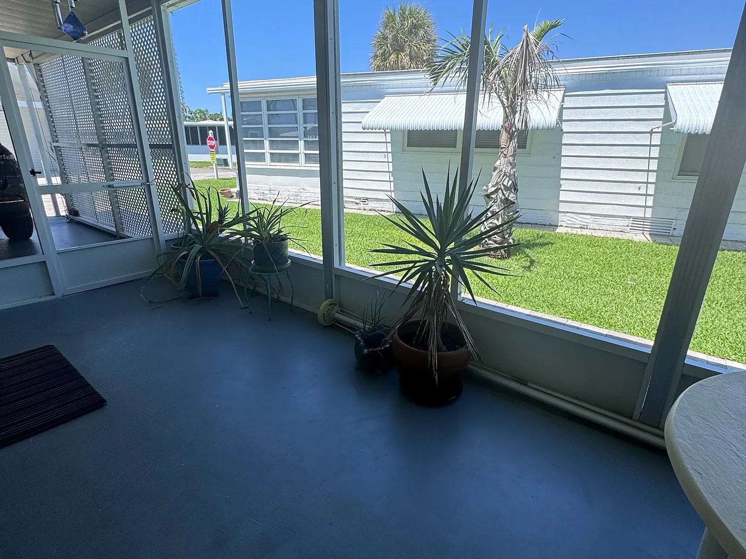 2 bed, 1306 sqft, $2,300 — Photo 4