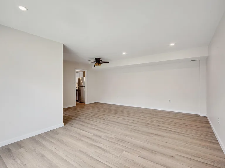 4634 Conwell Dr — Photo 10
