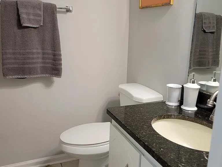 126 Park Ave SE #A — Photo 5