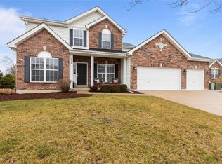 254 Fairway Green Dr, O'Fallon, MO 63368