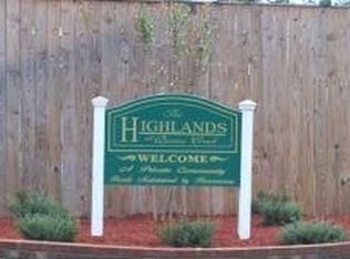 268 Inverness Dr, Hubert, NC 28539