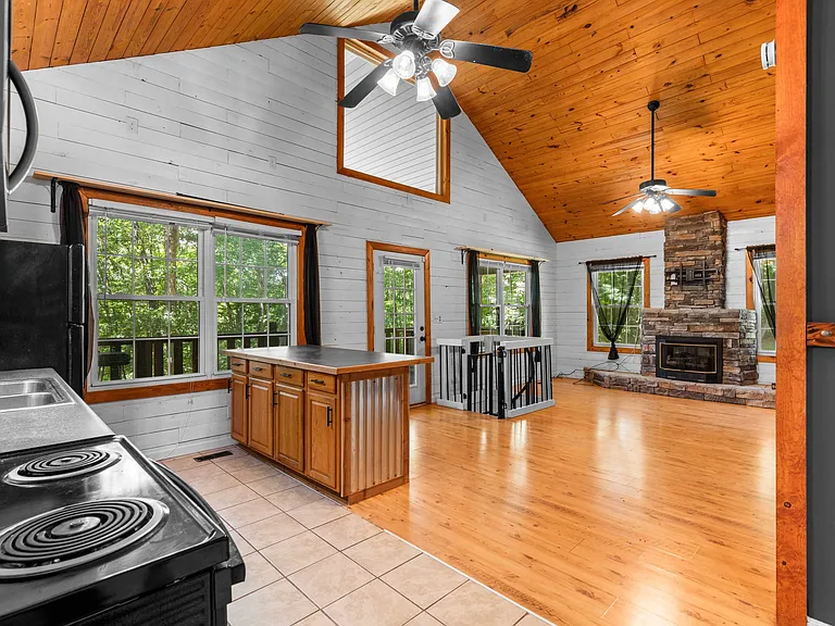 598 Hiwassee View Dr — Photo 5