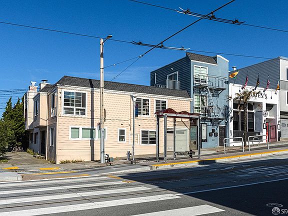 3rd image of 2398 30th Ave