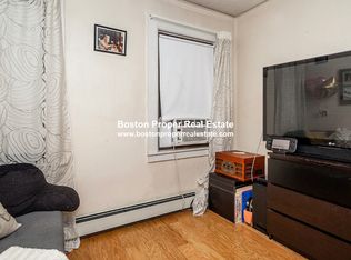 94 W Cedar St #4, Boston, MA 02114
