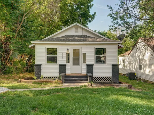 822 W Della Street, Springfield, MO 65803