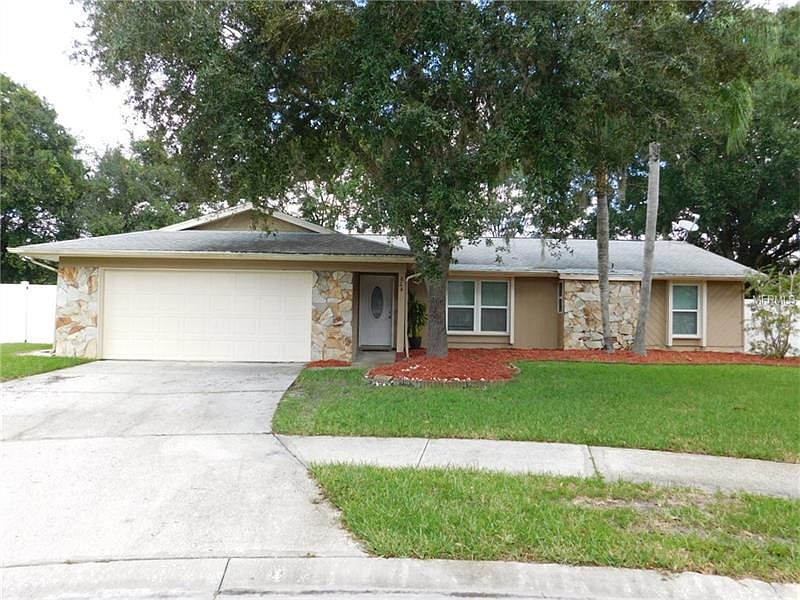 1st image of 824 Jacaranda Dr