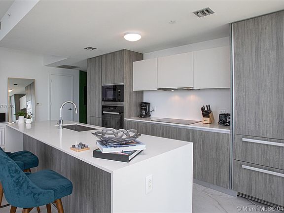 3rd image of 2900 NE 7th Ave Unit 3502