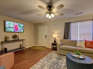 7271 Crestside Dr, Austell, GA 30168