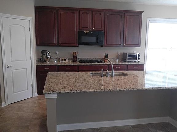 4th image of 10241 Colville Ln