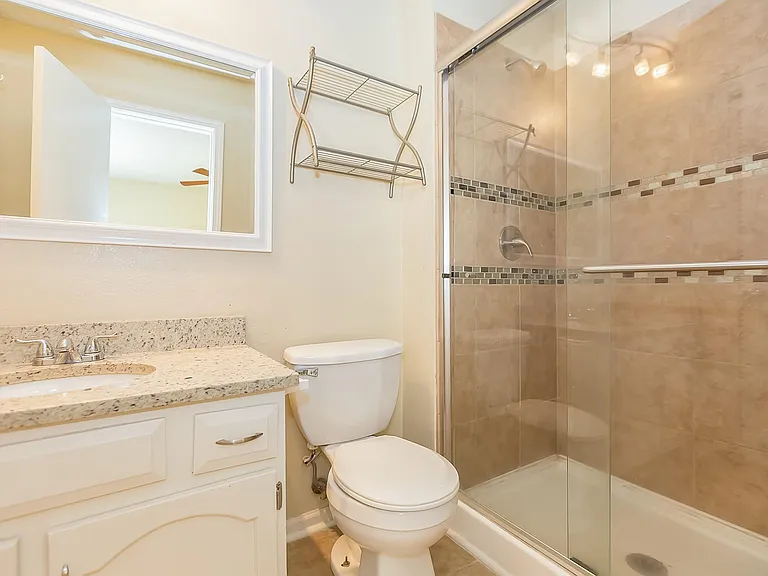 6490 N Delta Ave — Photo 18