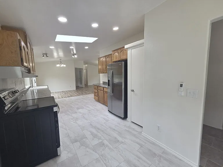3950 Shoestring Rd — Photo 9