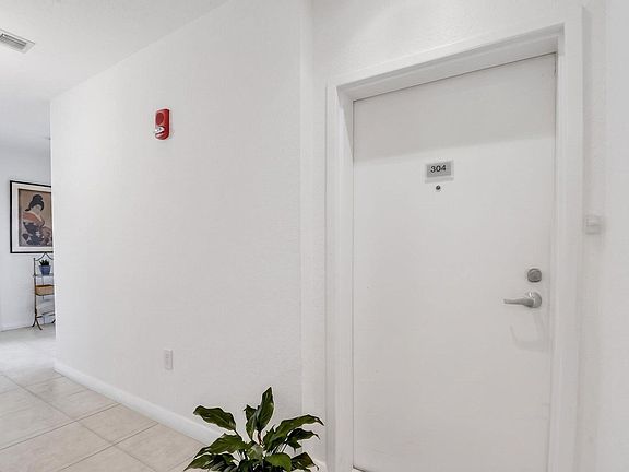 2nd image of 1617 N Flagler Drive #304