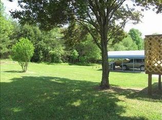 5145 Pine Hall Rd, Walnut Cove, NC 27052