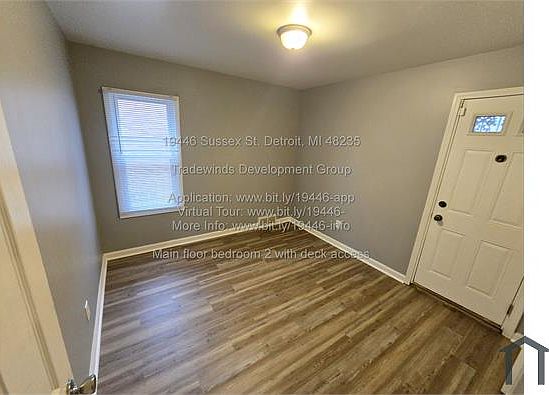 4th image of 19446 Sussex St