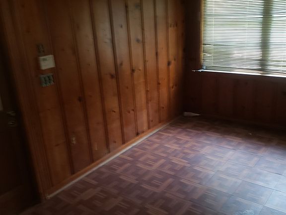 This room can actually be used as a 3rd bedroom.