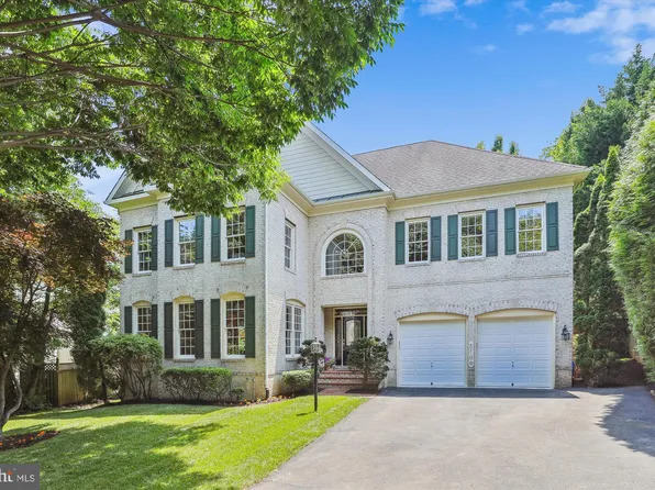 5500 Spruce Tree Ave, Bethesda, MD 20814