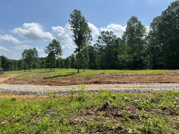 10898 E Piney Rd #2, Bon Aqua, TN 37025