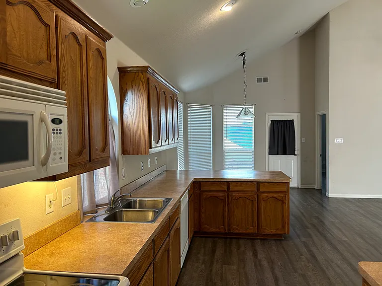 12608 Clarksburg Trl — Photo 18