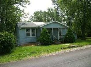 807 S 8th St, Bethany, MO 64424