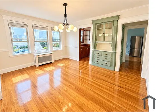 3 bed, 1300 sqft, $3,400 — Photo 3