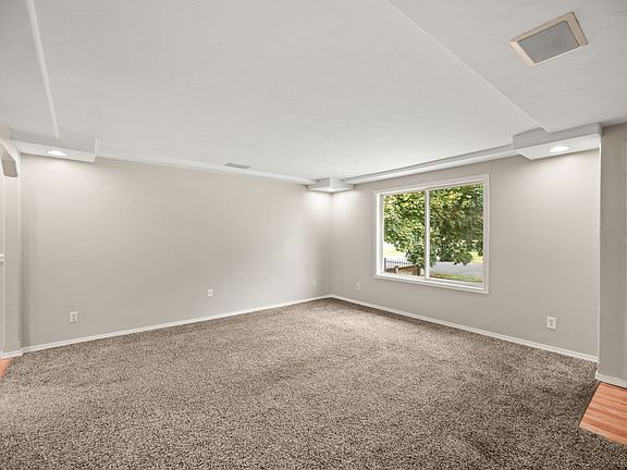 4th image of 508 E Longfellow Ave