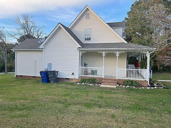 2nd image of 1218 Bobbys Ln