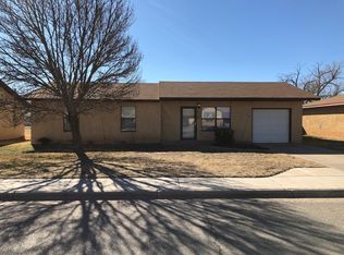 912 E 1st St, Portales, NM 88130