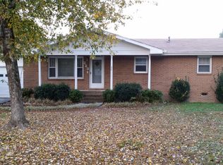 223 Walthall Ave, Chickamauga, GA 30707