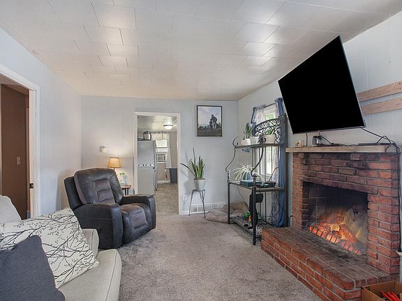 4th image of 33 Maplelawn St SE