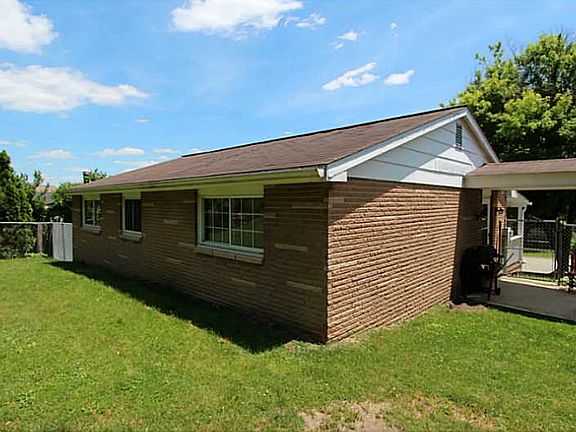 4th image of 5 W Glennis Dr
