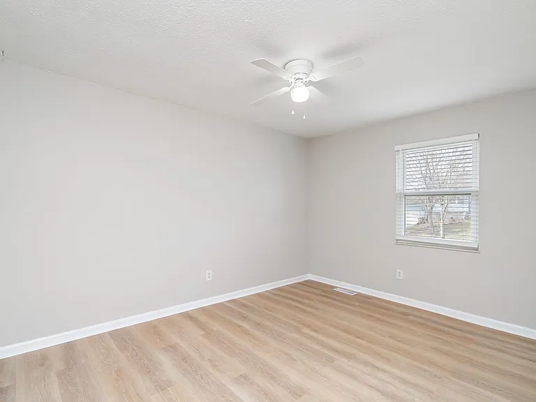5712 Walden Woods Ct — Photo 17