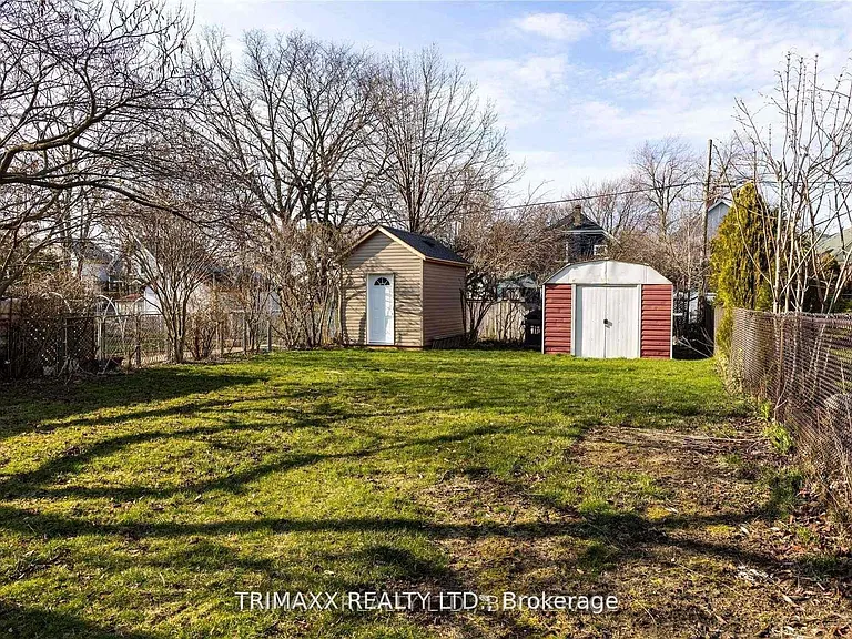 43 Dacotah St — Photo 17