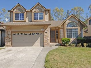 247 Wikiup Meadows Dr, Santa Rosa, CA 95403