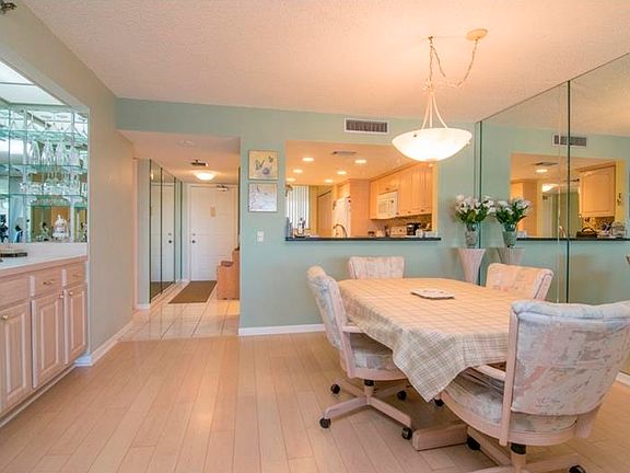 2nd image of 11730 Shipwatch Dr APT 605
