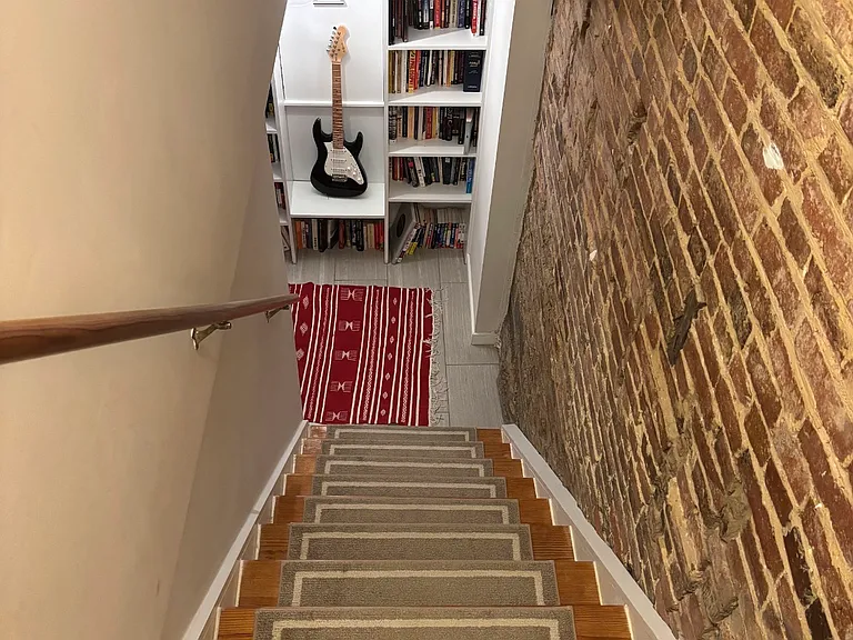 656 Acker Pl NE — Photo 19