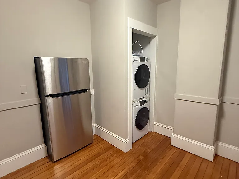 2 Pleasant Ave #1 — Photo 2