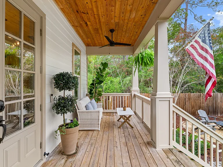 156 Summer Breeze Ln — Photo 4