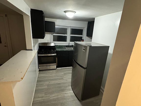 5th image of 932 Adee Ave #3/3